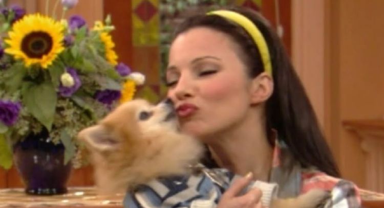 No entres en shock al saber el secreto de Chester, el perrito de la señorita Babcock en La Niñera