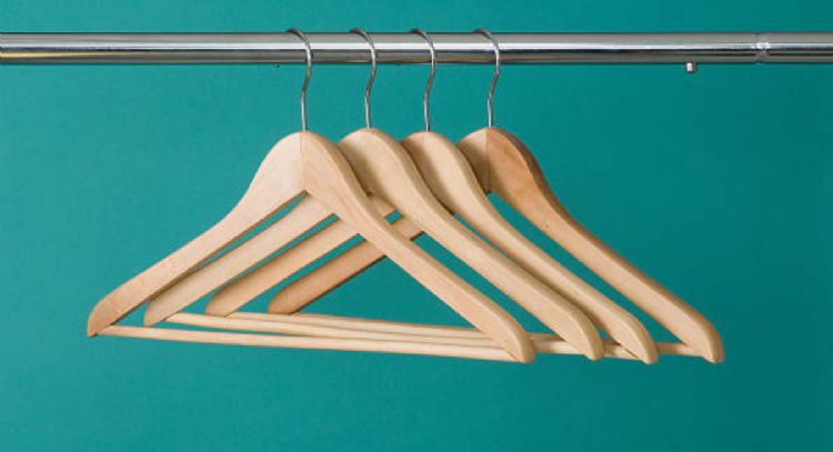 DIY: te enseñamos a reutilizar tus perchas para decorar tu hogar