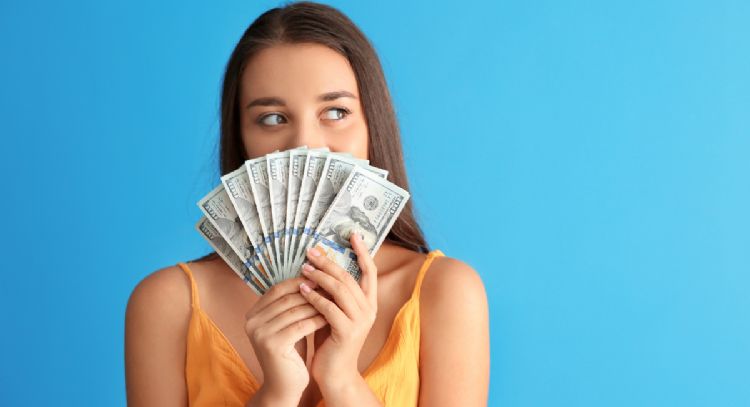 Estos 3 signos serán beneficiados en el dinero gracias al Sol en Libra en las próximas horas