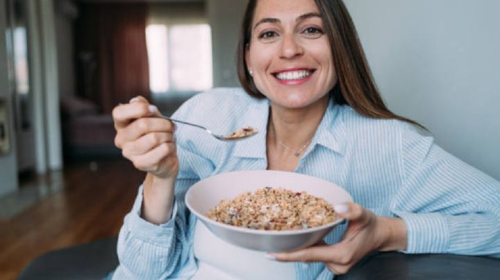 Descubre el superalimento perfecto para combatir la pérdida de memoria y fortalecer el cerebro, según nutriólogos