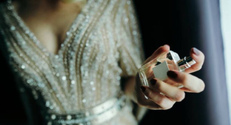 Cuáles son los 3 perfumes de Liverpool a precio casi regalado que usan las mujeres de clase alta