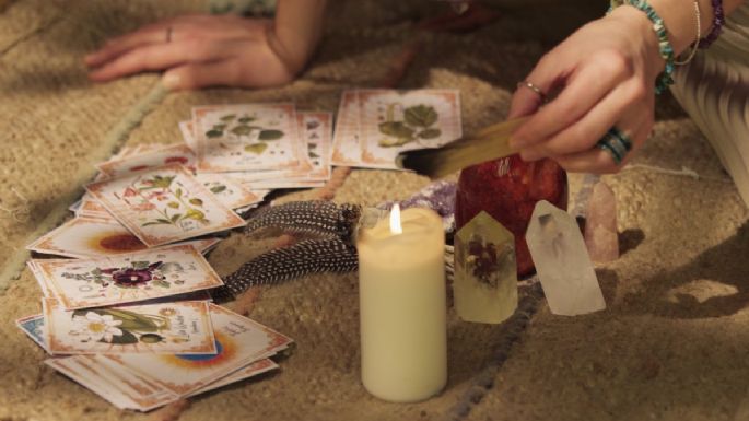 Este es el mensaje del Tarot del colibrí para el amor, la familia y la salud hoy 24 de octubre 2023