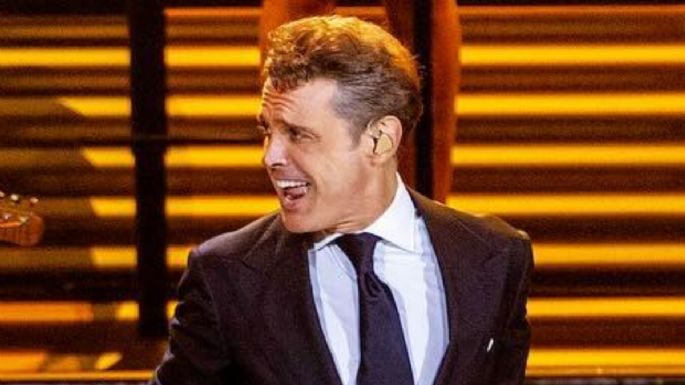 Luis Miguel tiene un dejavu al pasado y sufre peligroso accidente en el escenario