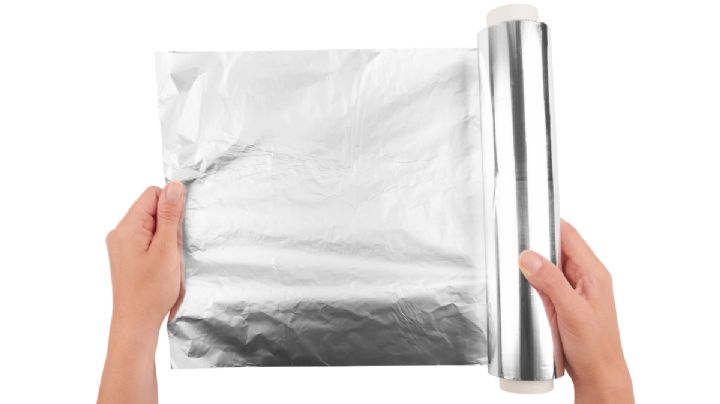 El barato truco para recargar las pilas de tu hogar con papel aluminio