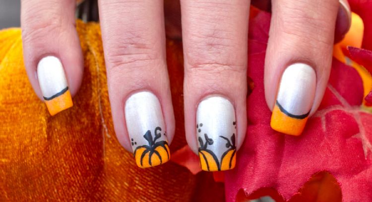 Manicura minimalista para Halloween que te hará ver elegante sin quedar fuera de la tendencia