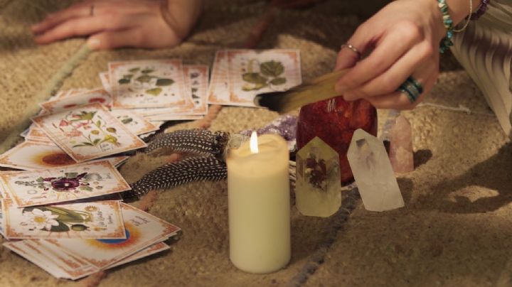 Tarot del colibrí: esto dicen las cartas sobre las relaciones de amistad hoy 4 de noviembre 2023