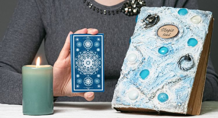Tarot del colibrí: esto dicen las cartas sobre los cambios en la vida hoy 31 de octubre 2023