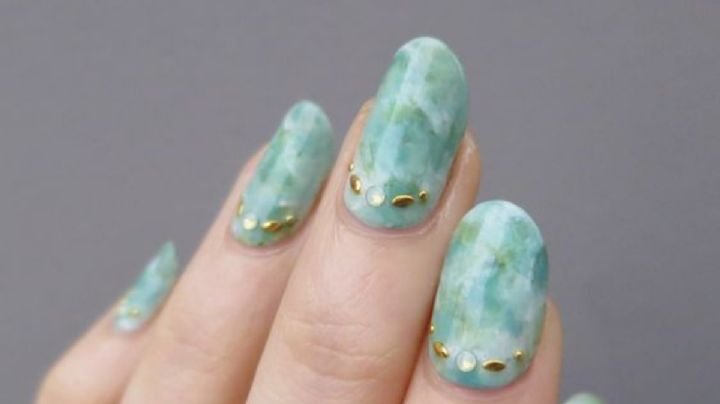 Nail art efecto mármol con estas ideas para una manicura sofisticada