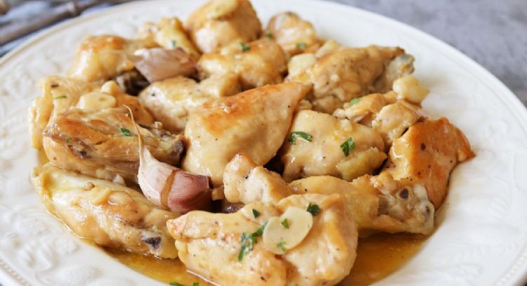 Receta de la abuela exquisita y express: pollo al ajillo