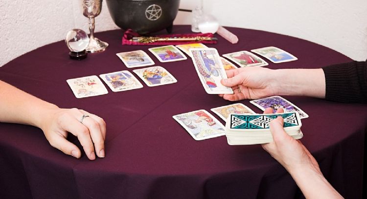 Tarot del día: esto dicen las cartas sobre las energías y la salud hoy 2 de noviembre de 2023