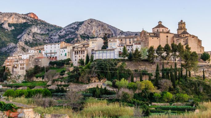 El pueblo catalán que está a 120 minutos de Barcelona y es perfecto para una escapada otoñal