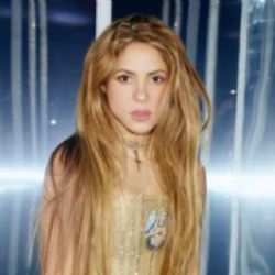 Mira el récord que comparten Shakira y Peso Pluma en el fin de este 2023