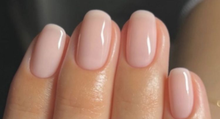 5 ideas de manicura clean girl para lucir manos bonitas y naturales