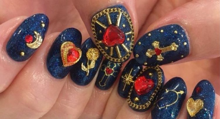 Nail art barroca: 3 ideas de diseño para llevar todo lo que puedas en tus manos