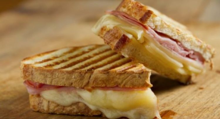 Receta fácil y deliciosa del “sándwich Montecristo” para picar en todo momento
