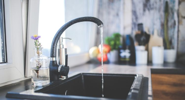 LISTA de los estados con MEJOR y PEOR agua del grifo en Estados Unidos este 2023