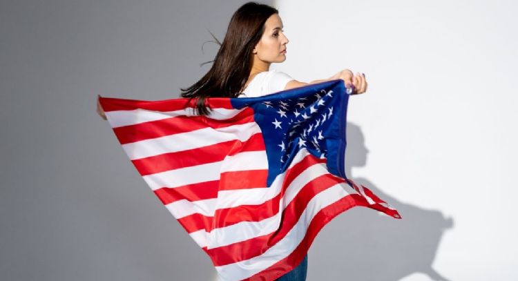 Cuánto cuesta adquirir la Green Card en Estados Unidos este 2023 | PRECIO