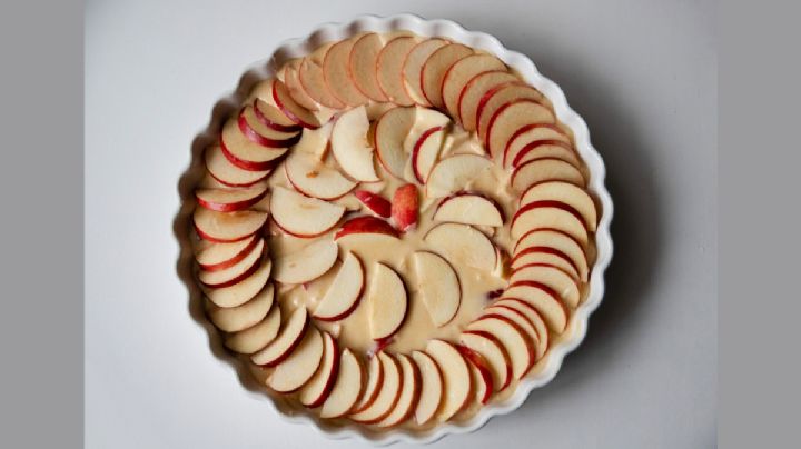 Sin horno: aprende a hacer la tarta de manzana ideal para disfrutar en San Valentín